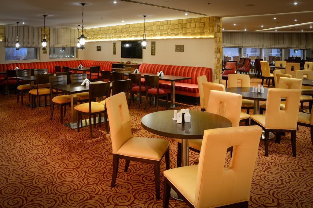 Golden Ocean Hotel Ντόχα Εξωτερικό φωτογραφία