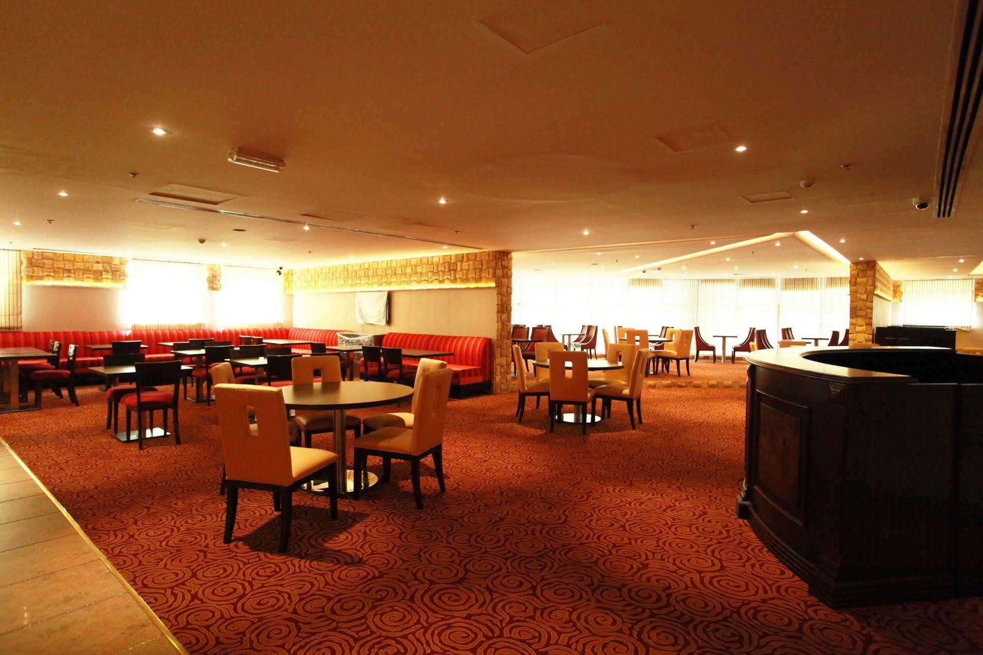 Golden Ocean Hotel Ντόχα Εξωτερικό φωτογραφία