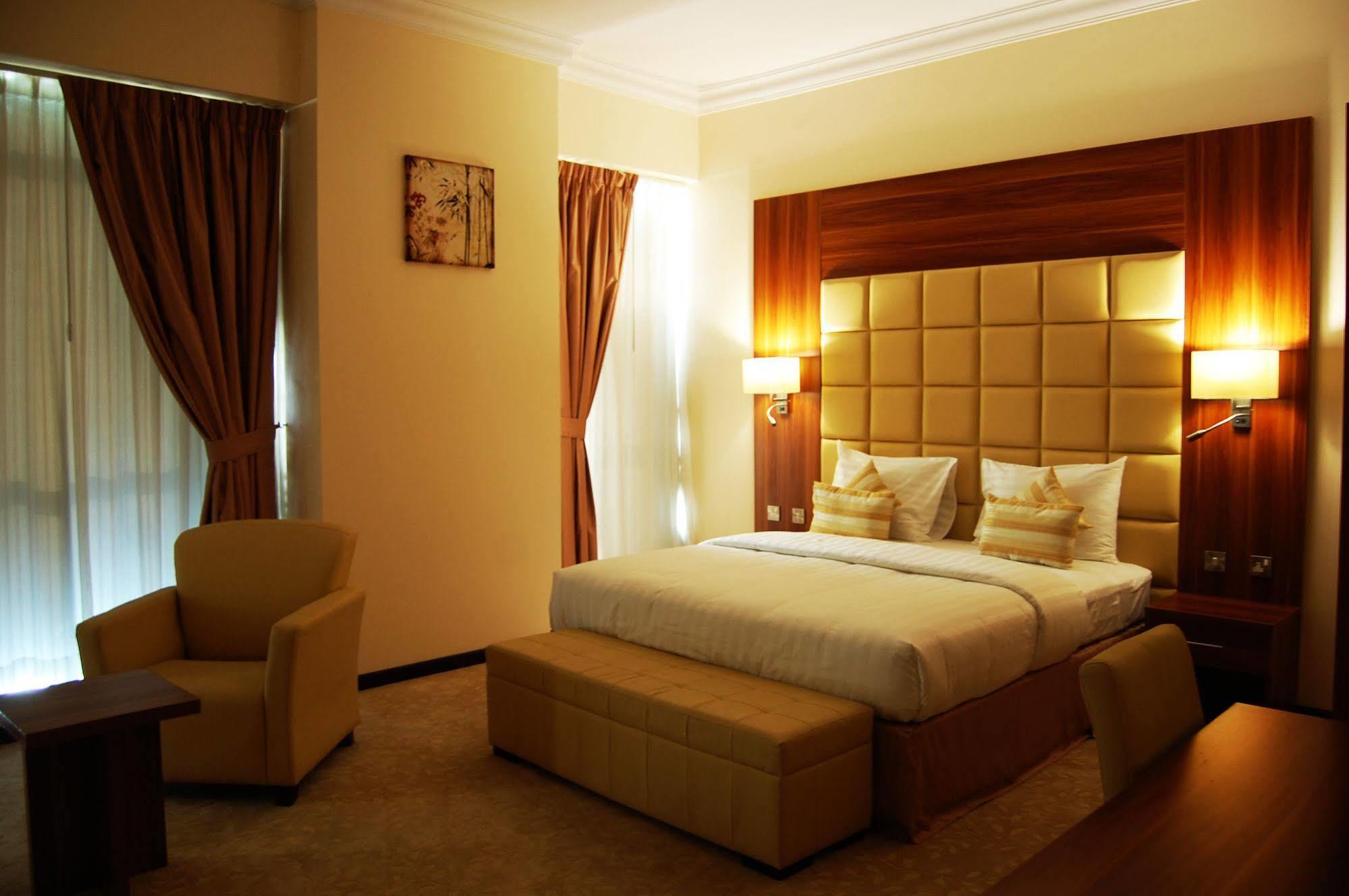 Golden Ocean Hotel Ντόχα Εξωτερικό φωτογραφία